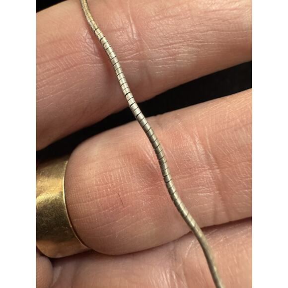 VTG Bronze & Silver Swirl Medallion Pendant on Silver Serpentine Chain Amulet - Picture 5 of 5